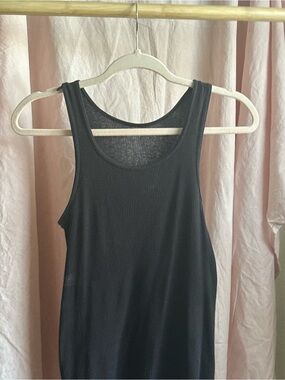 Women’s Black Ribbed Scoop Tank Top